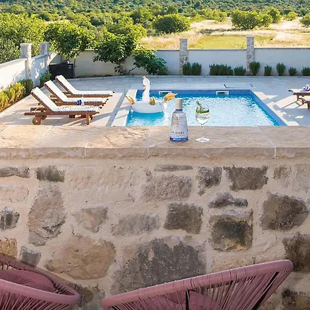 Vikendica Amazing In Primosten