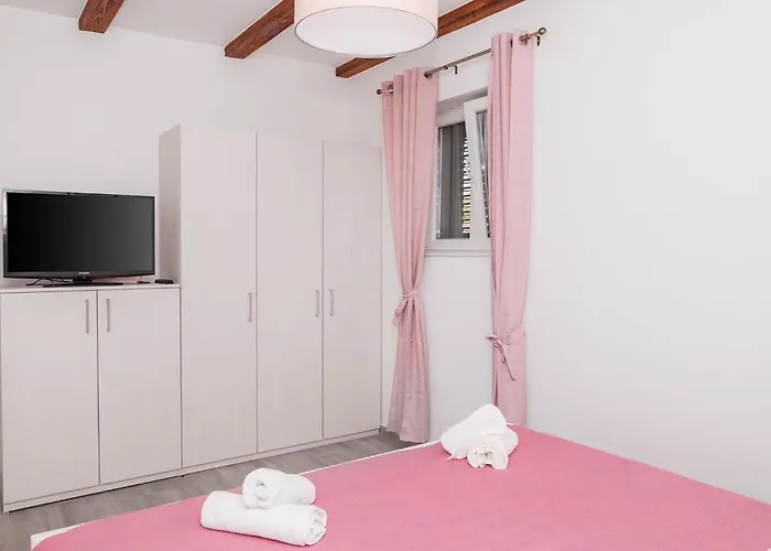 Amazing In Σπίτι διακοπών Primošten